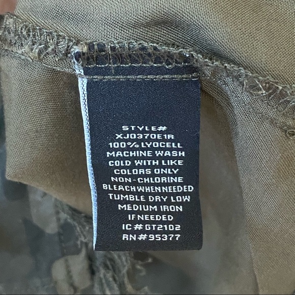 Sanctuary Camo Fray‎ Hem Utility Jacket - Picture 11 of 12